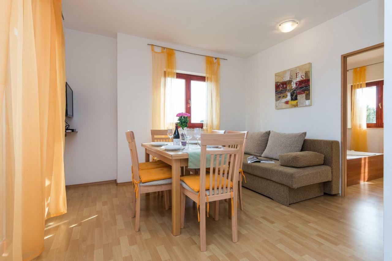 Apartments Blandona 비오그라드나모루 외부 사진